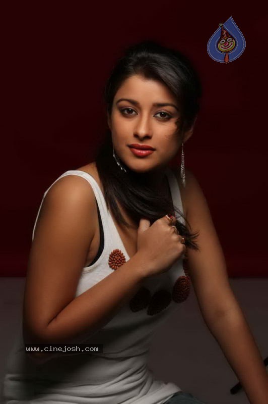 Madhurima Latest Gallery - 27 / 81 photos