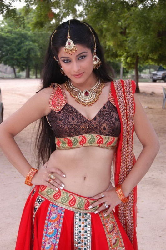 Madhurima Latest Photo Stills - 8 / 18 photos