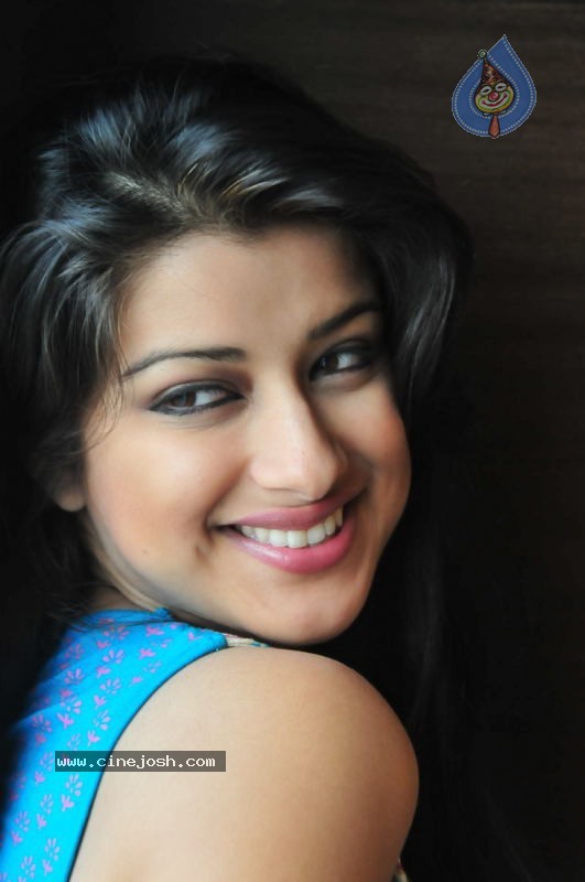 Madhurima Latest Photos - 54 / 108 photos