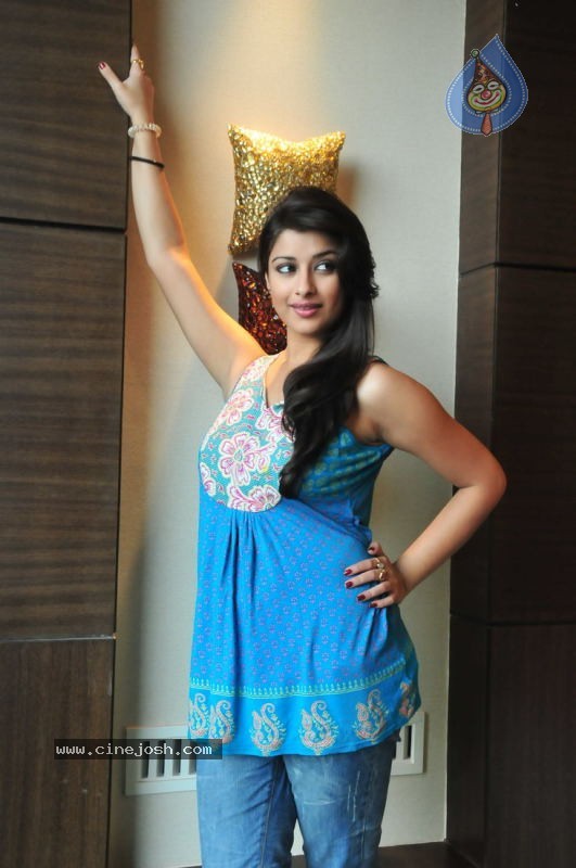 Madhurima Latest Photos - 95 / 108 photos