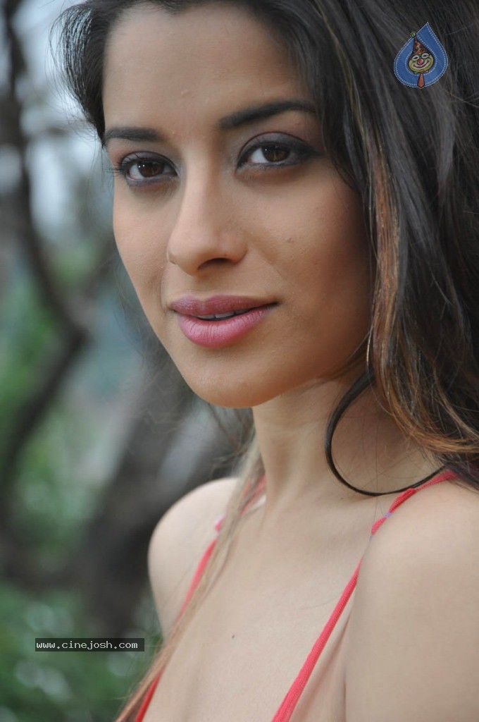 Madhurima Latest Photos - 4 / 41 photos