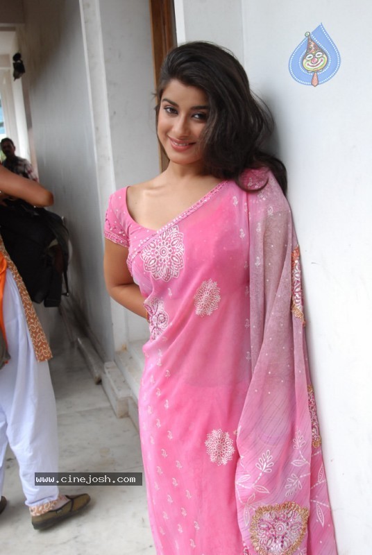 Madhurima Photo Gallery - 40 / 73 photos