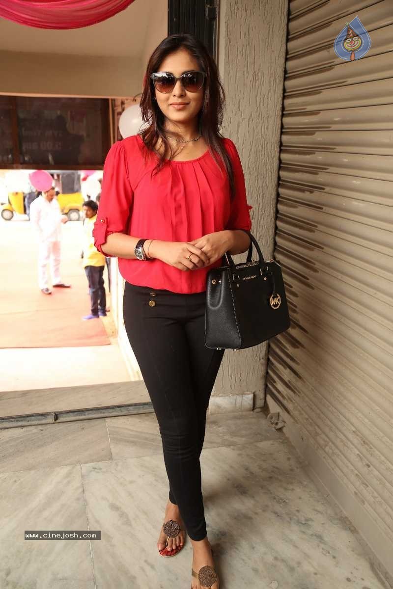 Madhushalini Stills - 13 / 60 photos