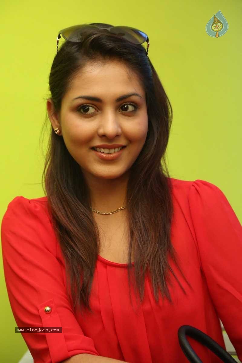 Madhushalini Stills - 21 / 60 photos