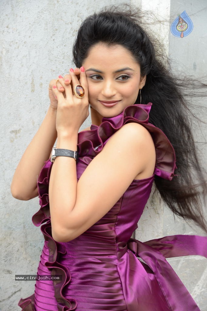 Madirakshi New Stills - 35 / 37 photos