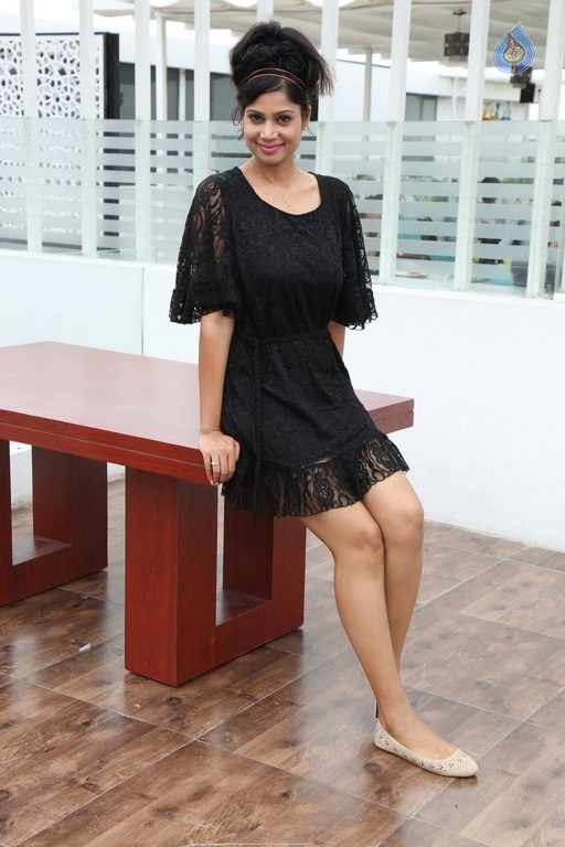 Mahekhanita Murthy Photos - 25 / 39 photos