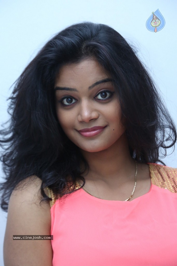 Maheswari New Photos - 8 / 73 photos