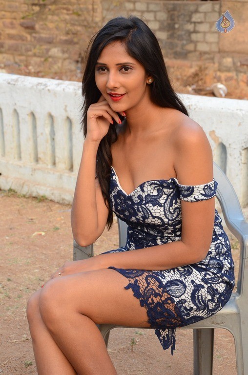 Mahima Kothari New Photos - 17 / 63 photos