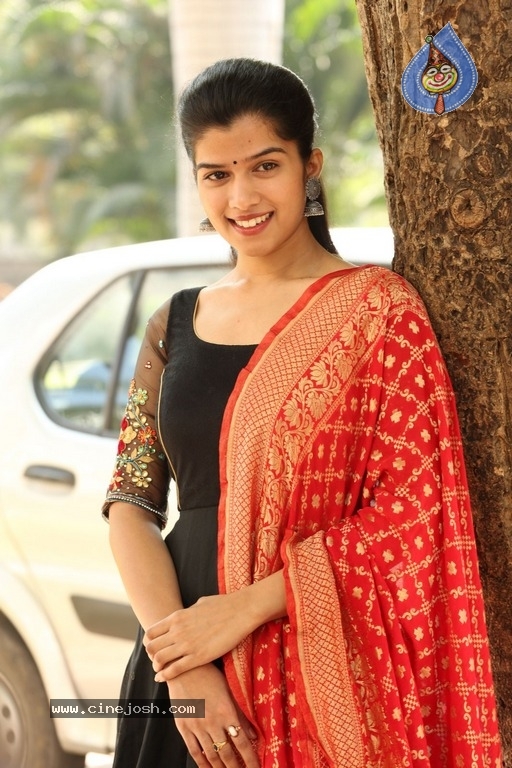 Mahima Latest Gallery - 17 / 21 photos