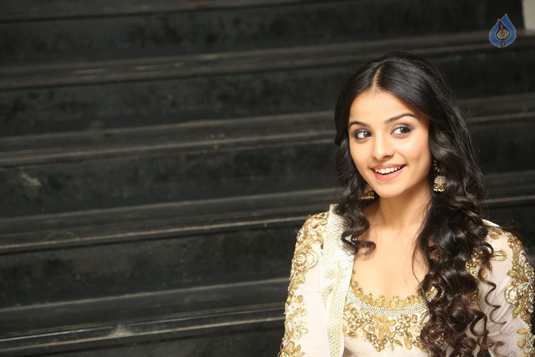 Mahima Makwana New Photos - 30 / 41 photos