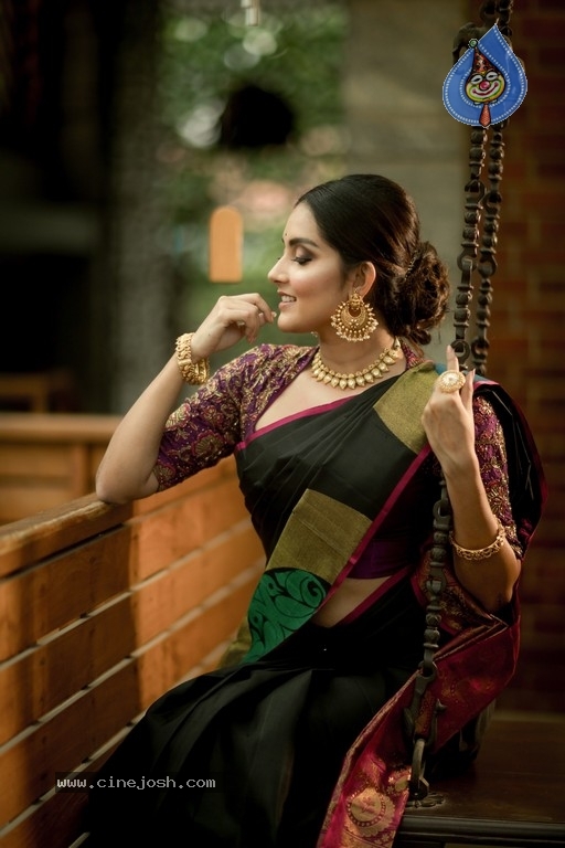 Mahima Nambiar Latest Photos - 13 / 14 photos