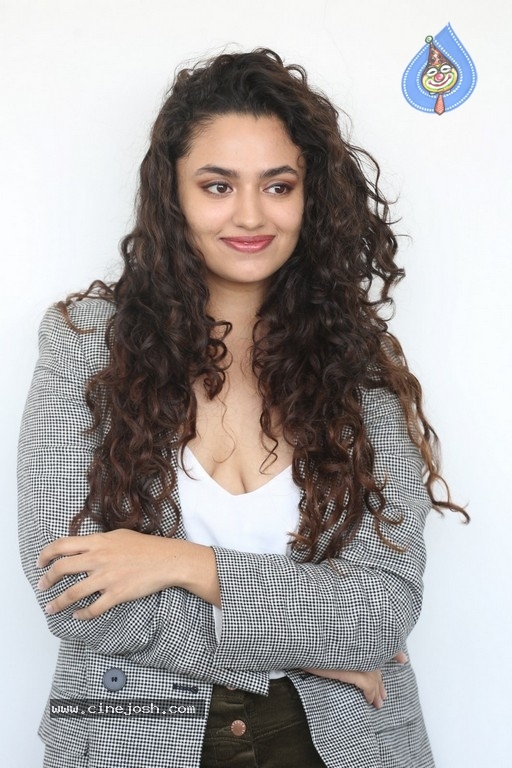 Malavika Nair Images - 6 / 42 photos