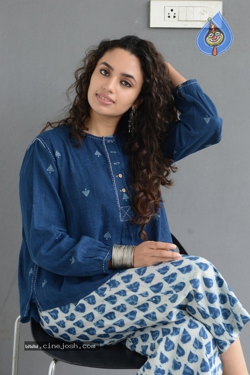 Malavika Nair Interview Photos - 20 / 20 photos