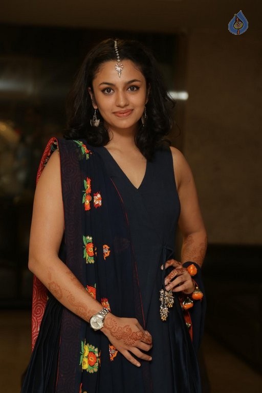 Malavika Nair New Photos - 16 / 63 photos