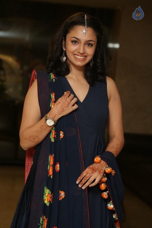 Malavika Nair New Photos - 52 / 63 photos