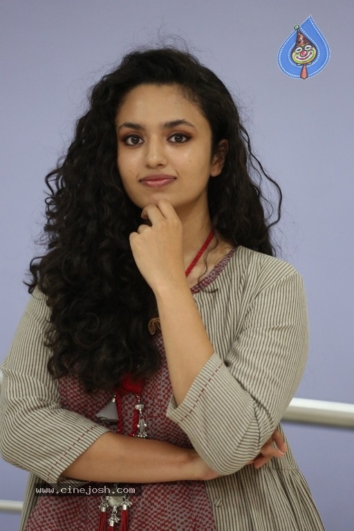 Malavika Nair Stills - 14 / 42 photos