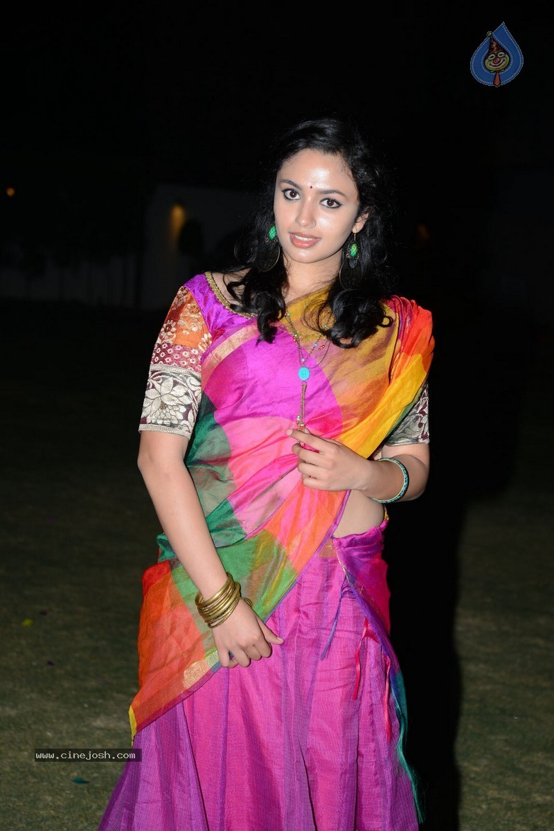 Malavika Nair Stills - 22 / 38 photos