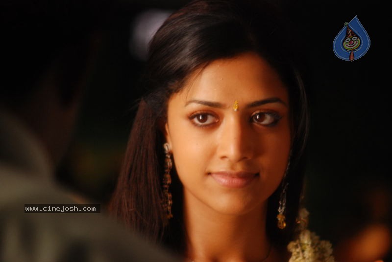 Mamatha Mohandas latest photos - 34 / 100 photos