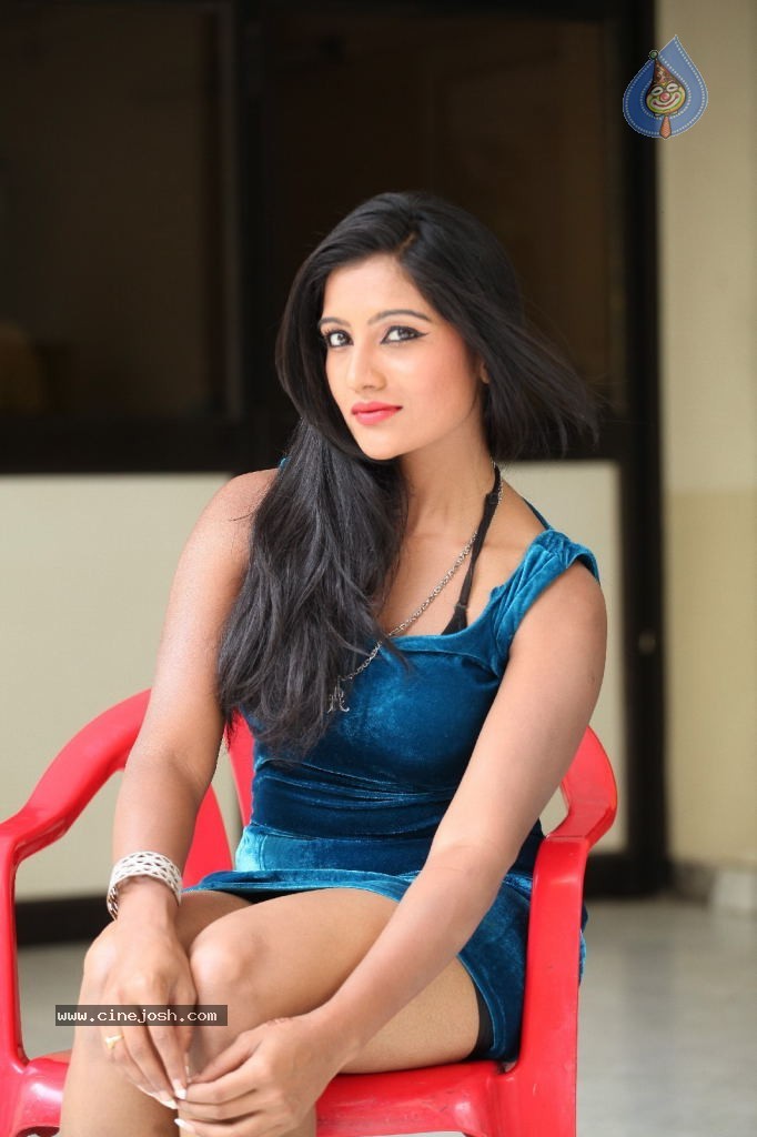 Mamatha Ravath Hot Stills - 17 / 117 photos