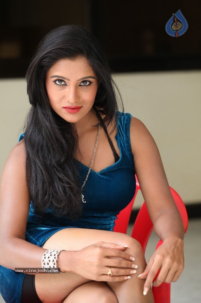 Mamatha Ravath Hot Stills - 35 / 117 photos