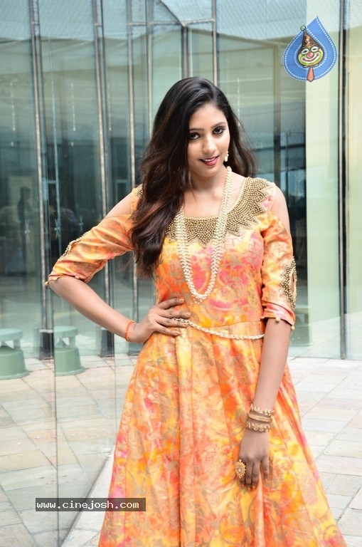 Mamatha Sri Photos - 20 / 38 photos