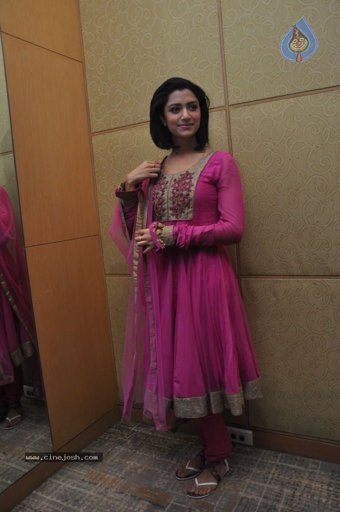 Mamta Mohandas Stills - 25 / 38 photos