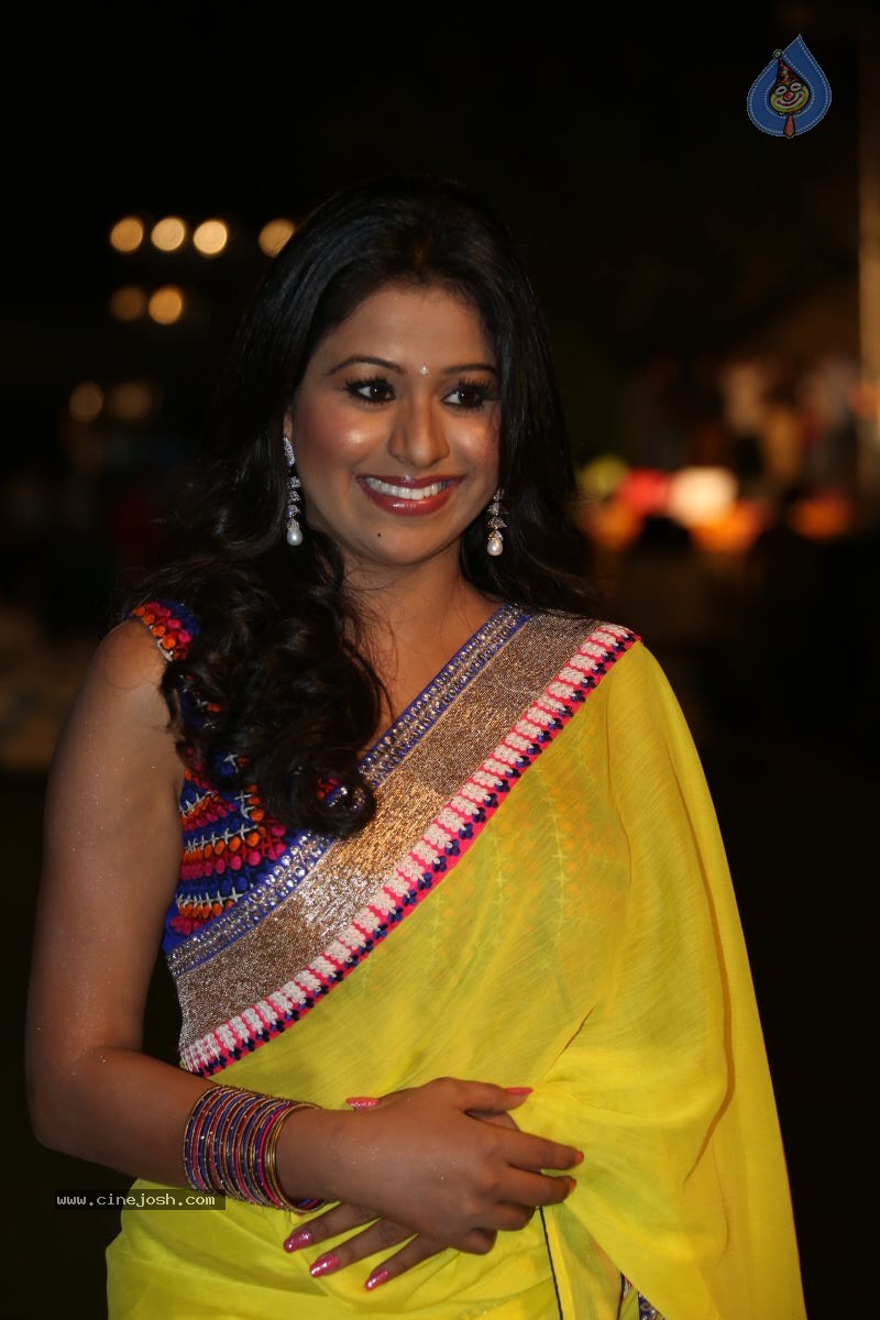 Manalee Stills - 45 / 48 photos