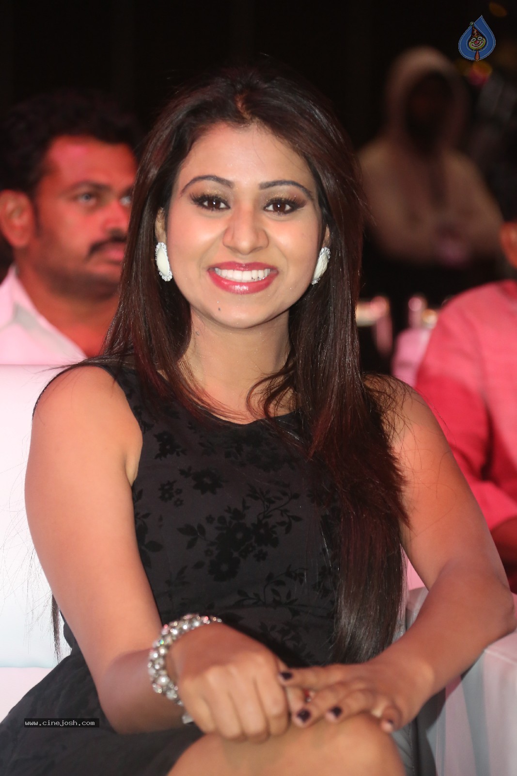 Manali Rathod at Hyd Love Story Audio - 11 / 34 photos