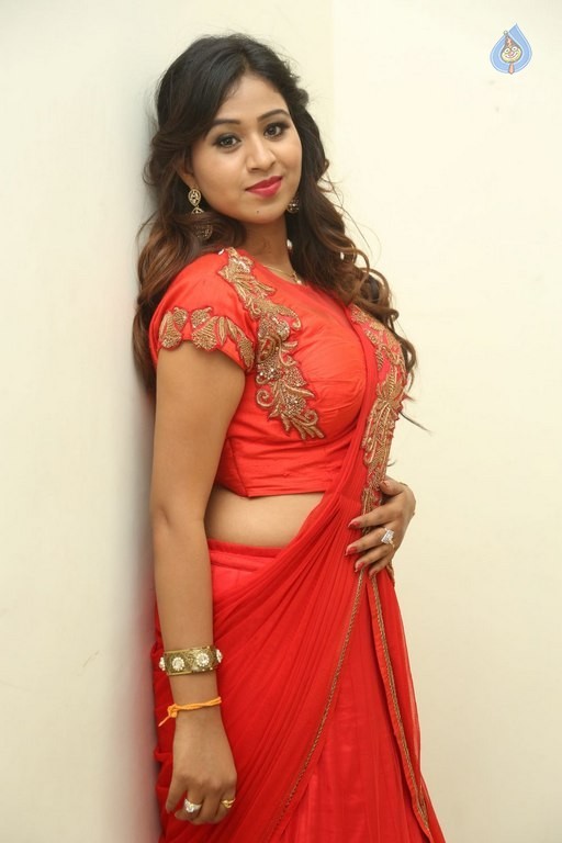 Manali Rathod Latest Photos - 23 / 42 photos