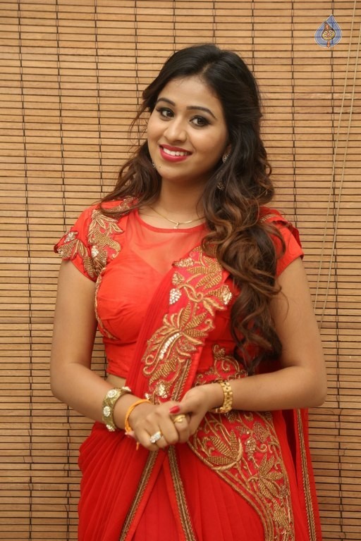 Manali Rathod Latest Photos - 25 / 42 photos