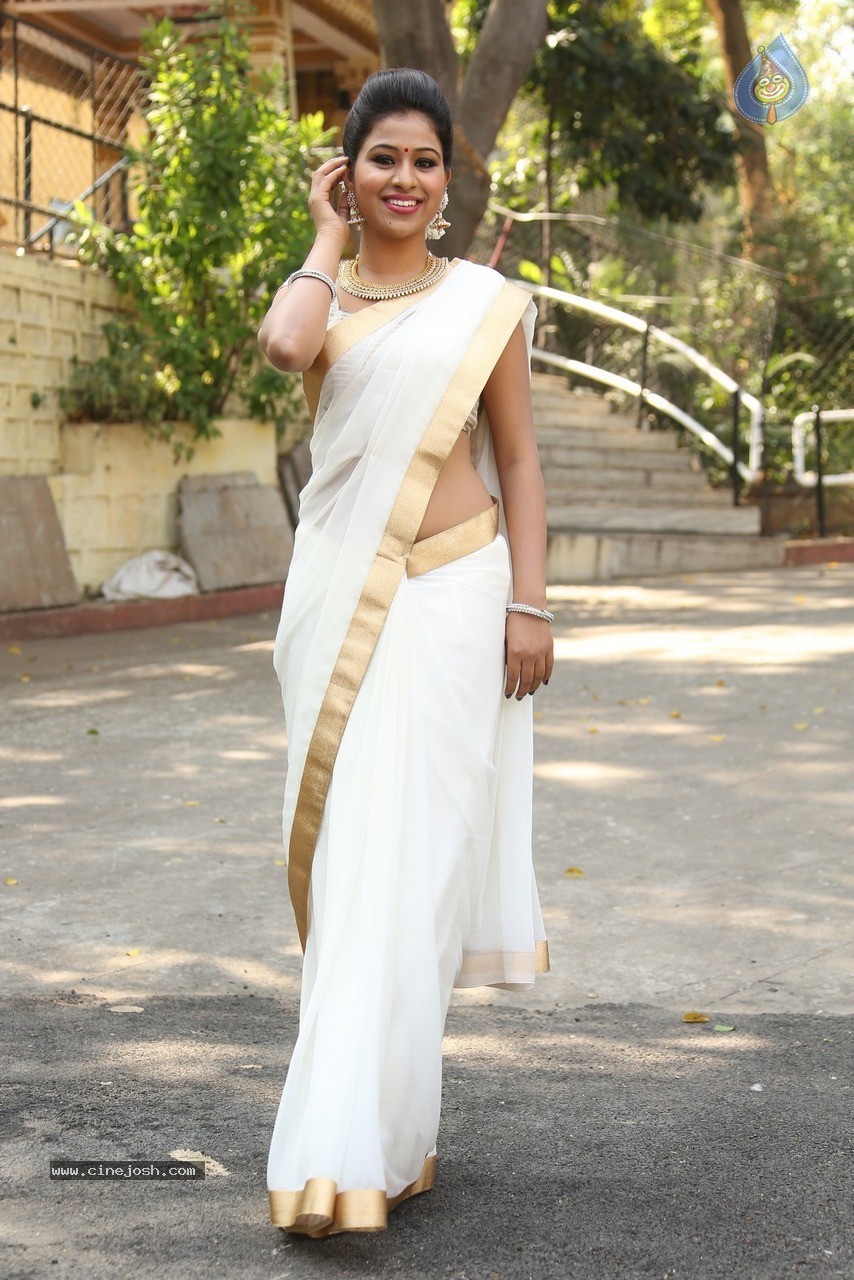 Manali Rathod New Photos - 32 / 58 photos