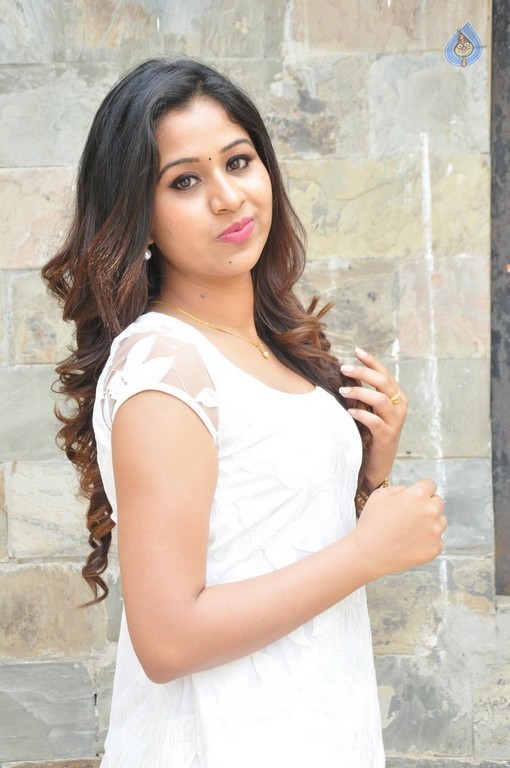 Manali Rathod New Photos - 24 / 29 photos