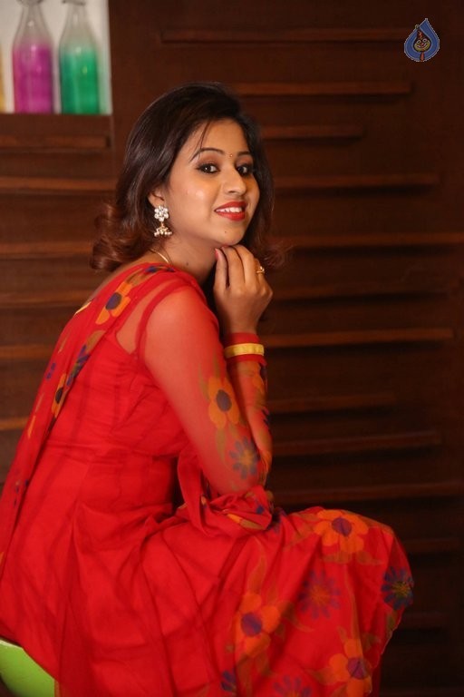 Manali Rathod New Photos - 32 / 50 photos