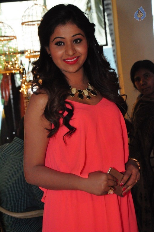 Manali Rathod New Pics - 7 / 34 photos