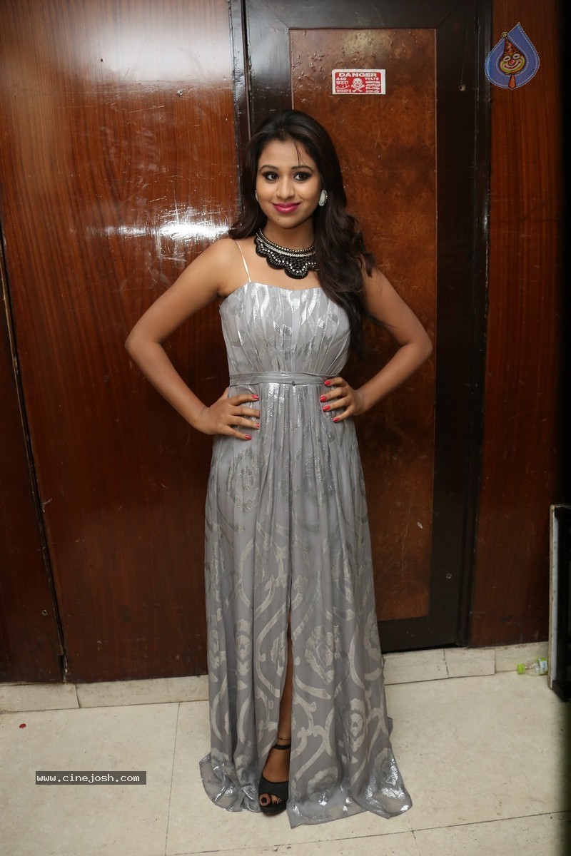 Manali Rathod New Stills - 43 / 90 photos