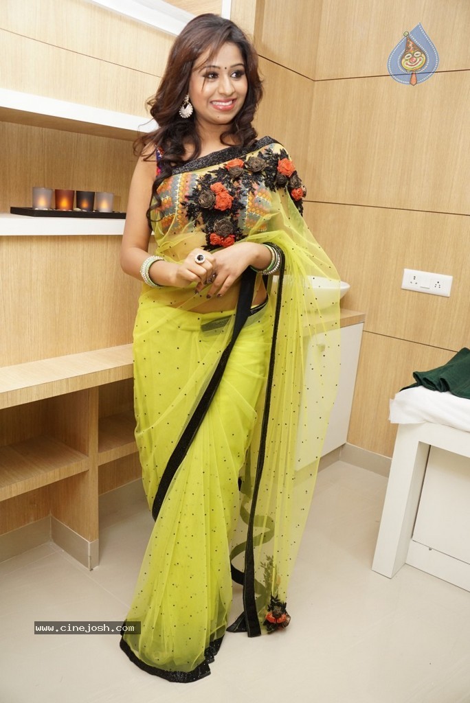 Manali Rathod New Stills - 6 / 60 photos