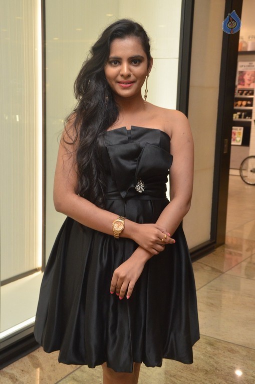 Manasa Himavarsha Pics - 15 / 27 photos