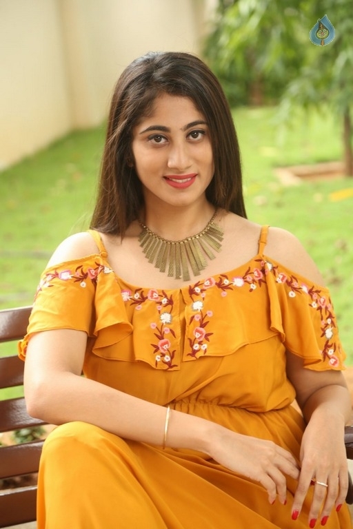 Manasa Jonnalagadda Latest Photos - 9 / 21 photos