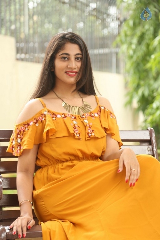 Manasa Jonnalagadda Latest Photos - 14 / 21 photos