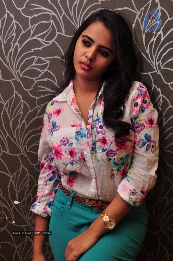 Manasa New Stills - 43 / 59 photos