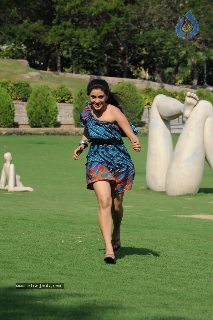 Manasi Photos - 1 / 46 photos