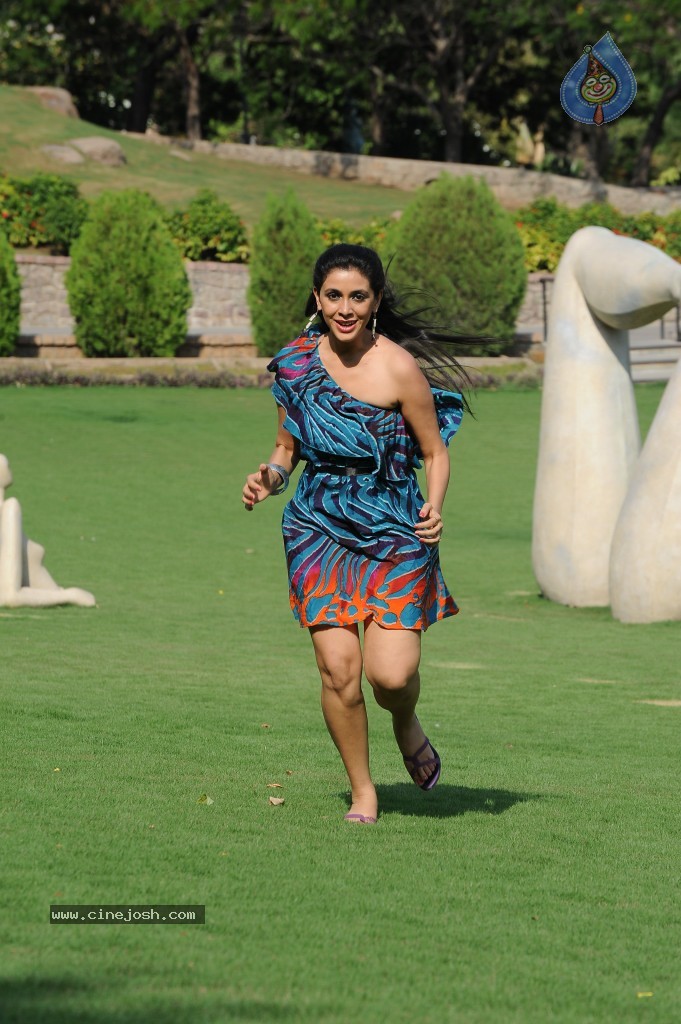 Manasi Photos - 25 / 46 photos