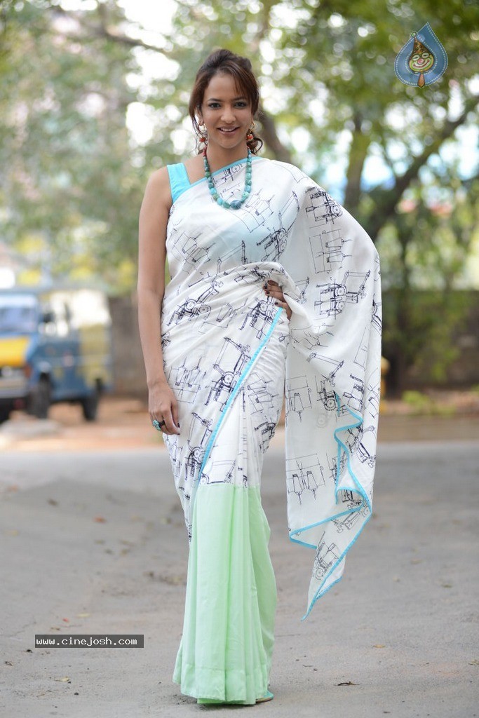 Manchu Lakshmi New Photos - 25 / 60 photos