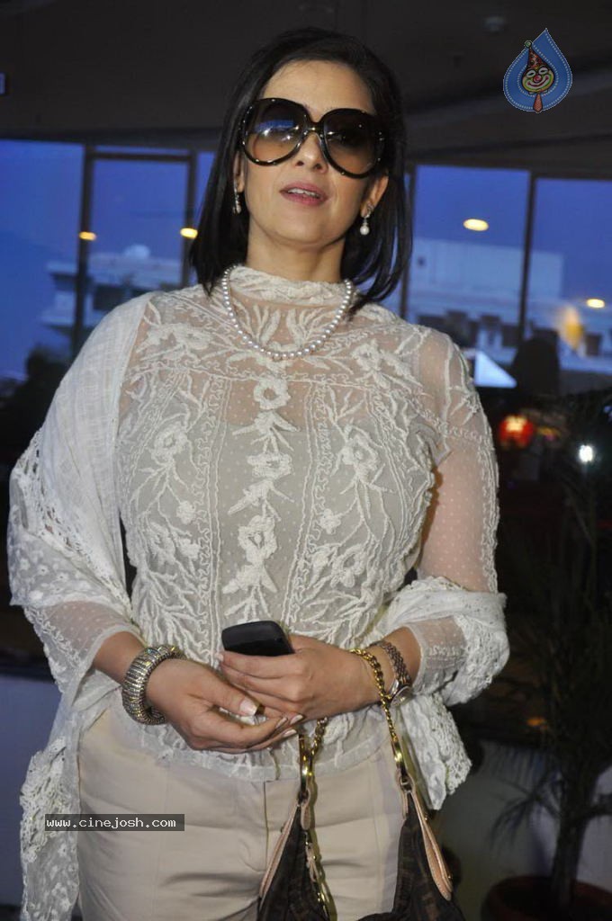 Manisha Koirala Latest Stills - 18 / 76 photos