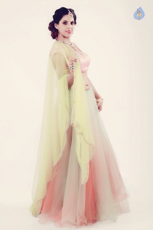 Manisha Pillai Latest Photos - 20 / 52 photos