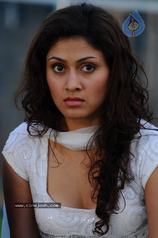 Manjari - Inkosari Movie - 33 / 272 photos