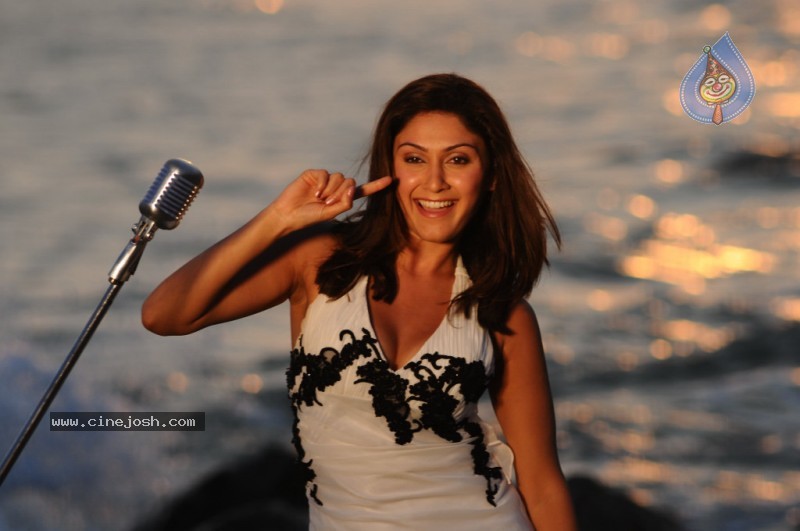 Manjari - Inkosari Movie - 39 / 272 photos