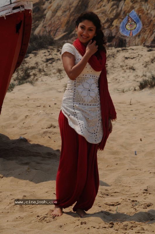 Manjari - Inkosari Movie - 163 / 272 photos