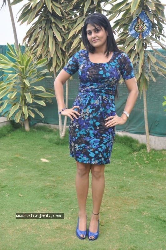 Manjulika Latest Stills - 47 / 96 photos