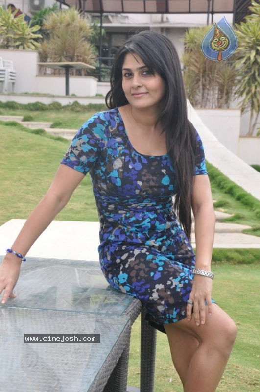 Manjulika Latest Stills - 51 / 96 photos